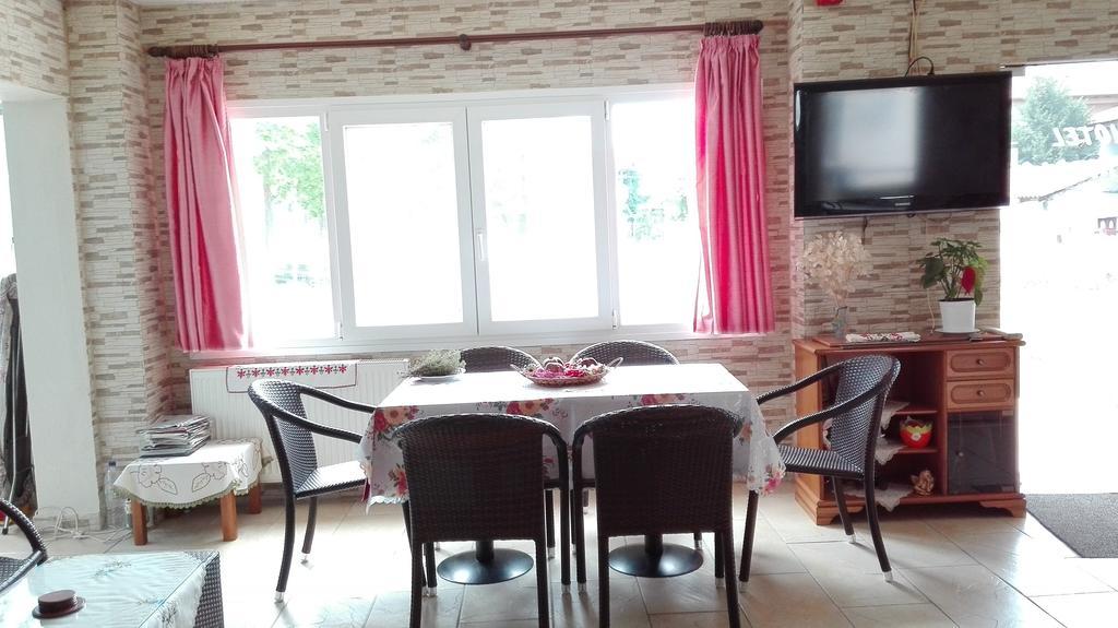 Familia Hotel Loutra Volvis المظهر الخارجي الصورة